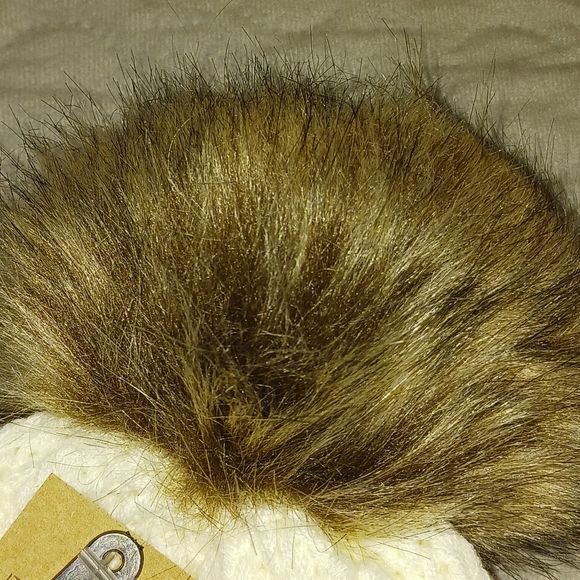NWT! C.C Winter Hat - Picture 5 of 7